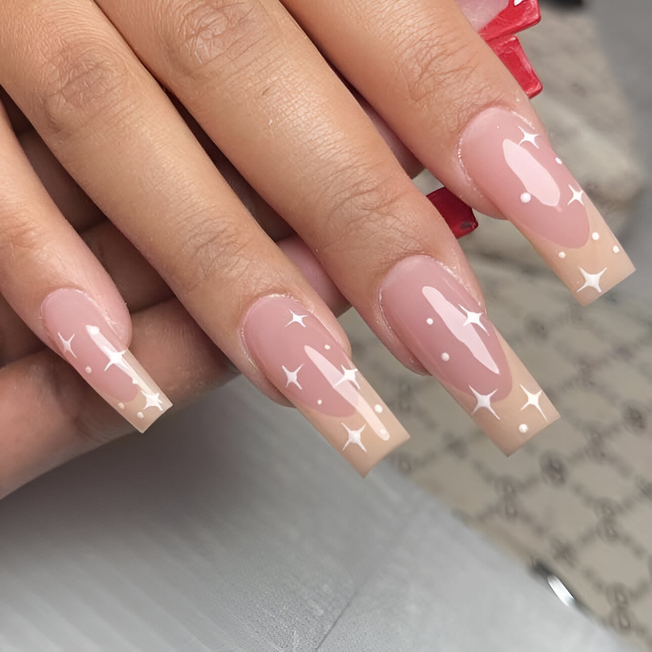 25 Easy To Copy Star Nail Designs To Glam You Up - 163