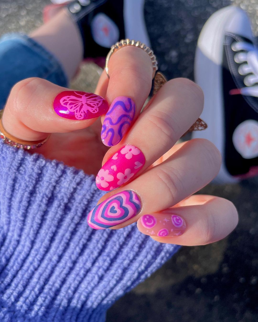 30 Fabulous Barbie Nails To Keep Up With The Barbiecore Trend - 223