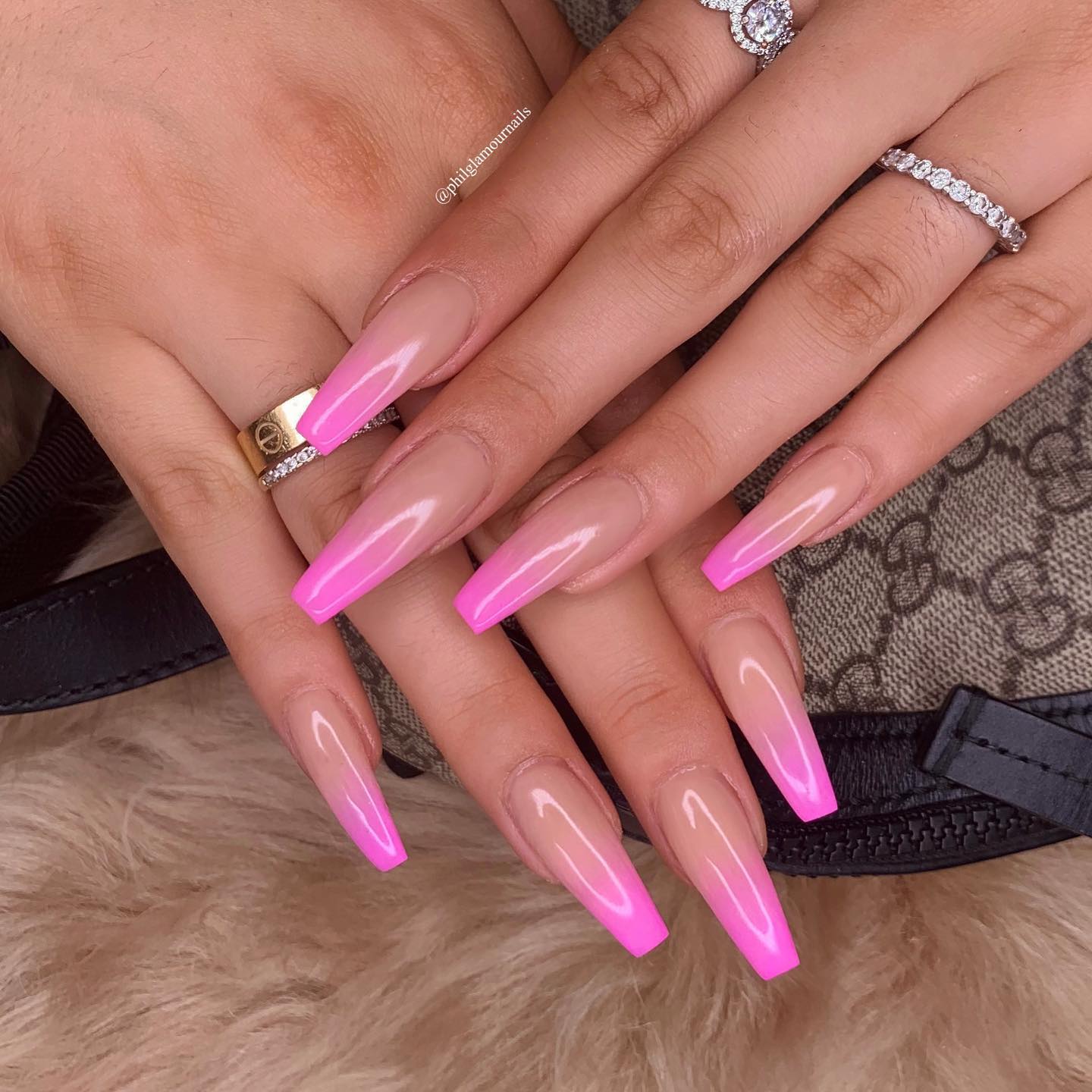 30 Fabulous Barbie Nails To Keep Up With The Barbiecore Trend - 227