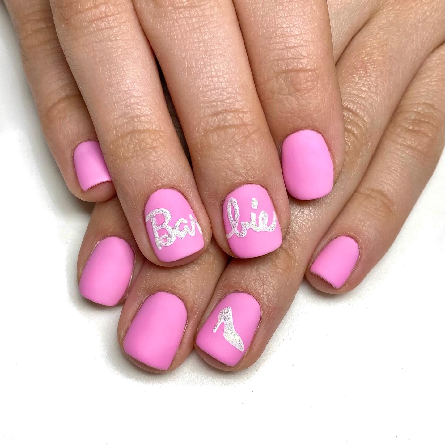30 Fabulous Barbie Nails To Keep Up With The Barbiecore Trend - 235