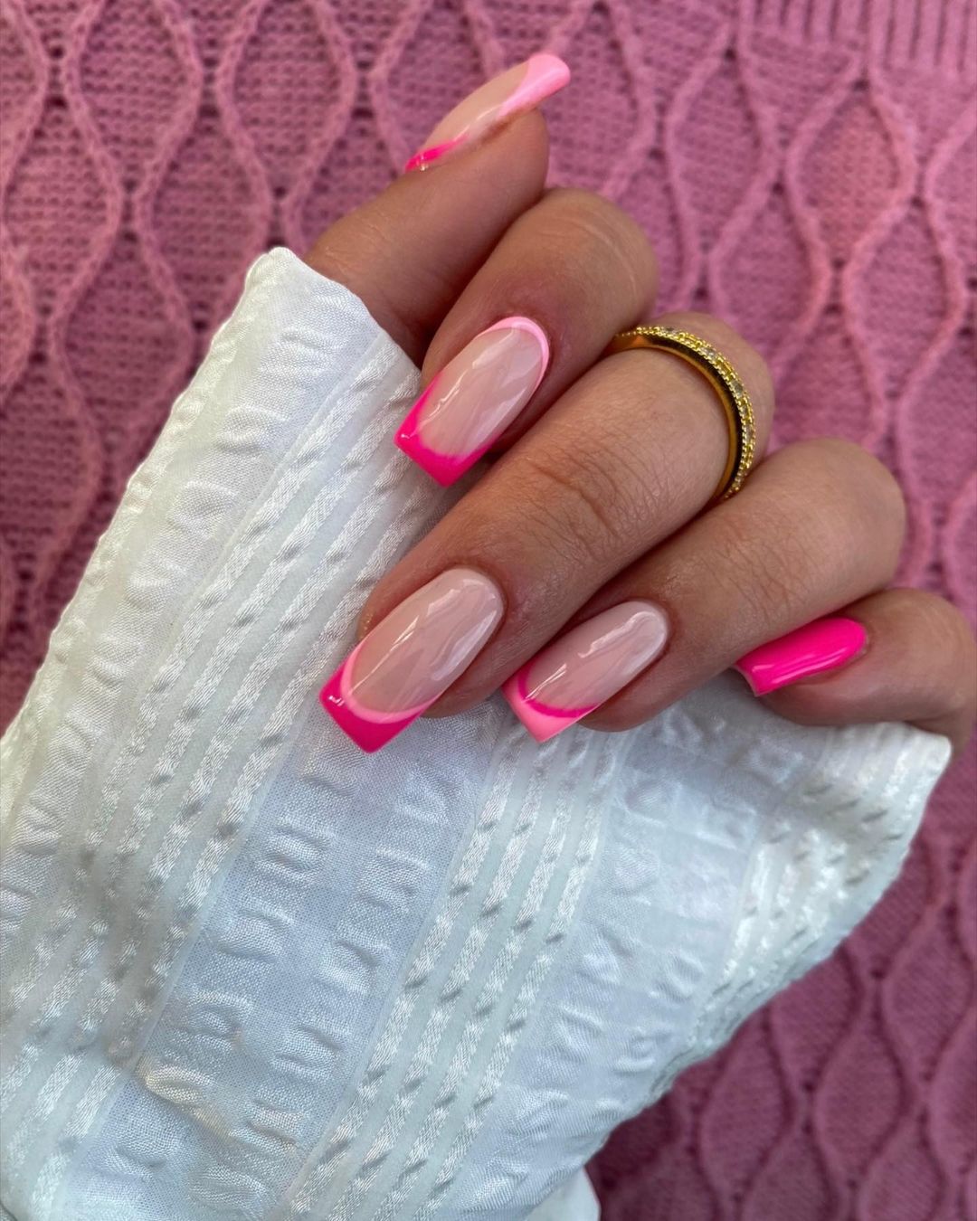 30 Fabulous Barbie Nails To Keep Up With The Barbiecore Trend - 237