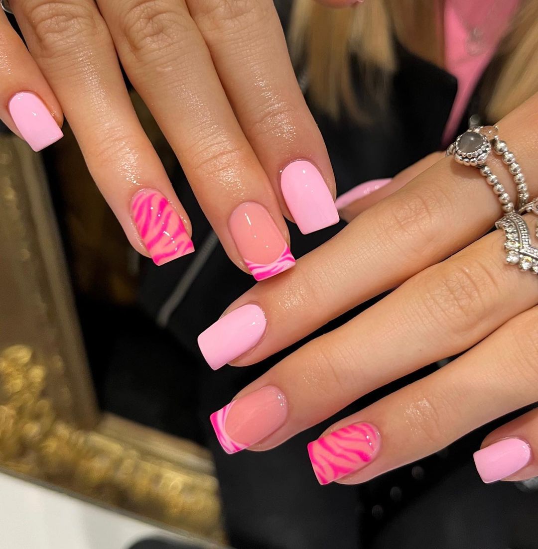 30 Fabulous Barbie Nails To Keep Up With The Barbiecore Trend - 205