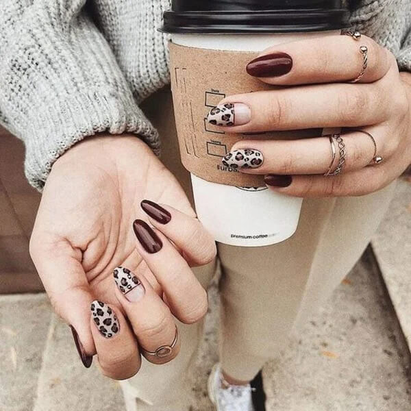 Leopard Nails