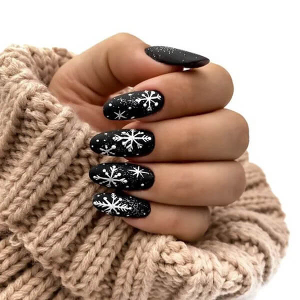 Black Winter Nails